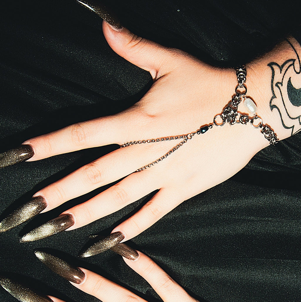 Pearl Glove