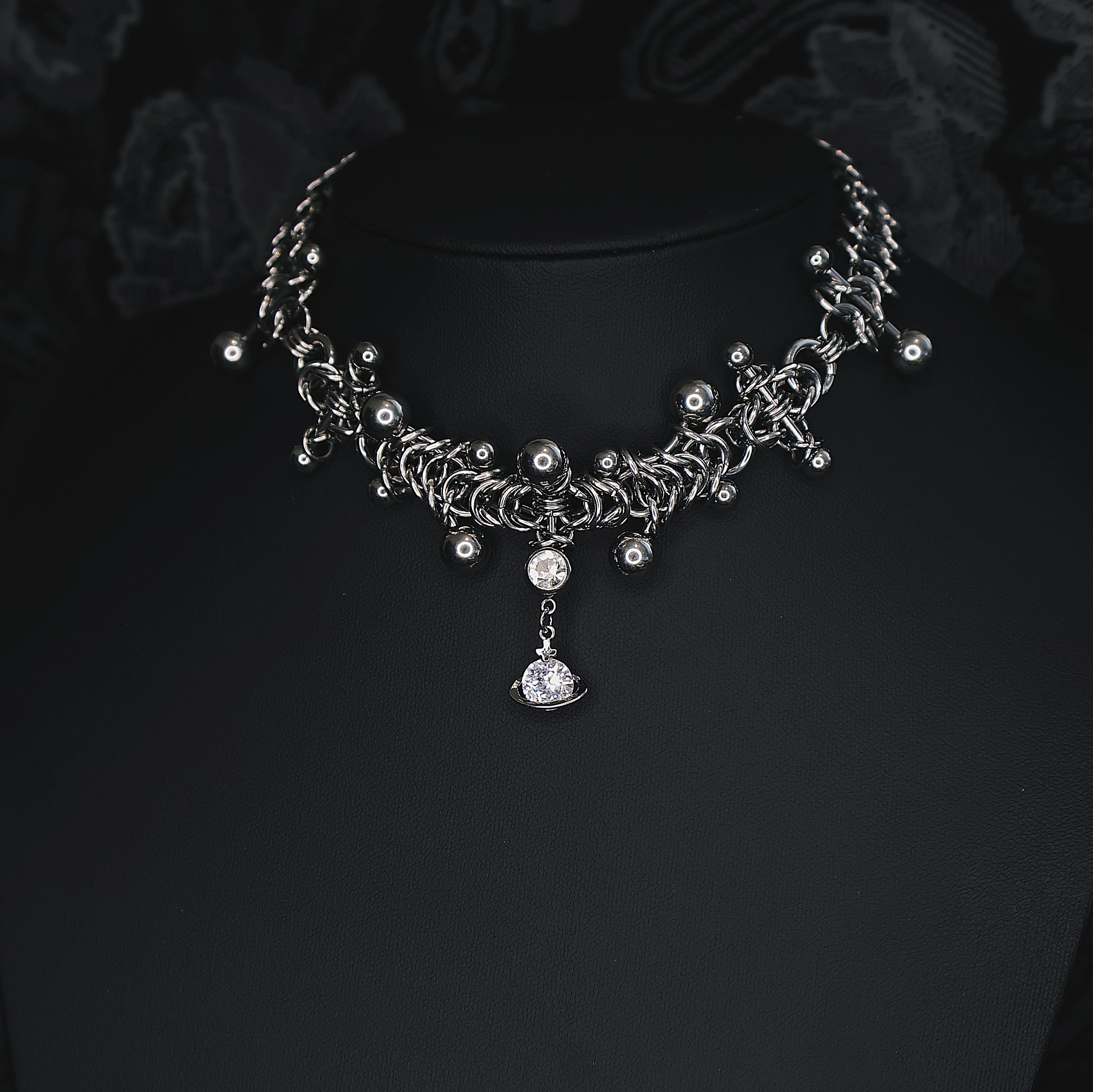 Pixie Chocker