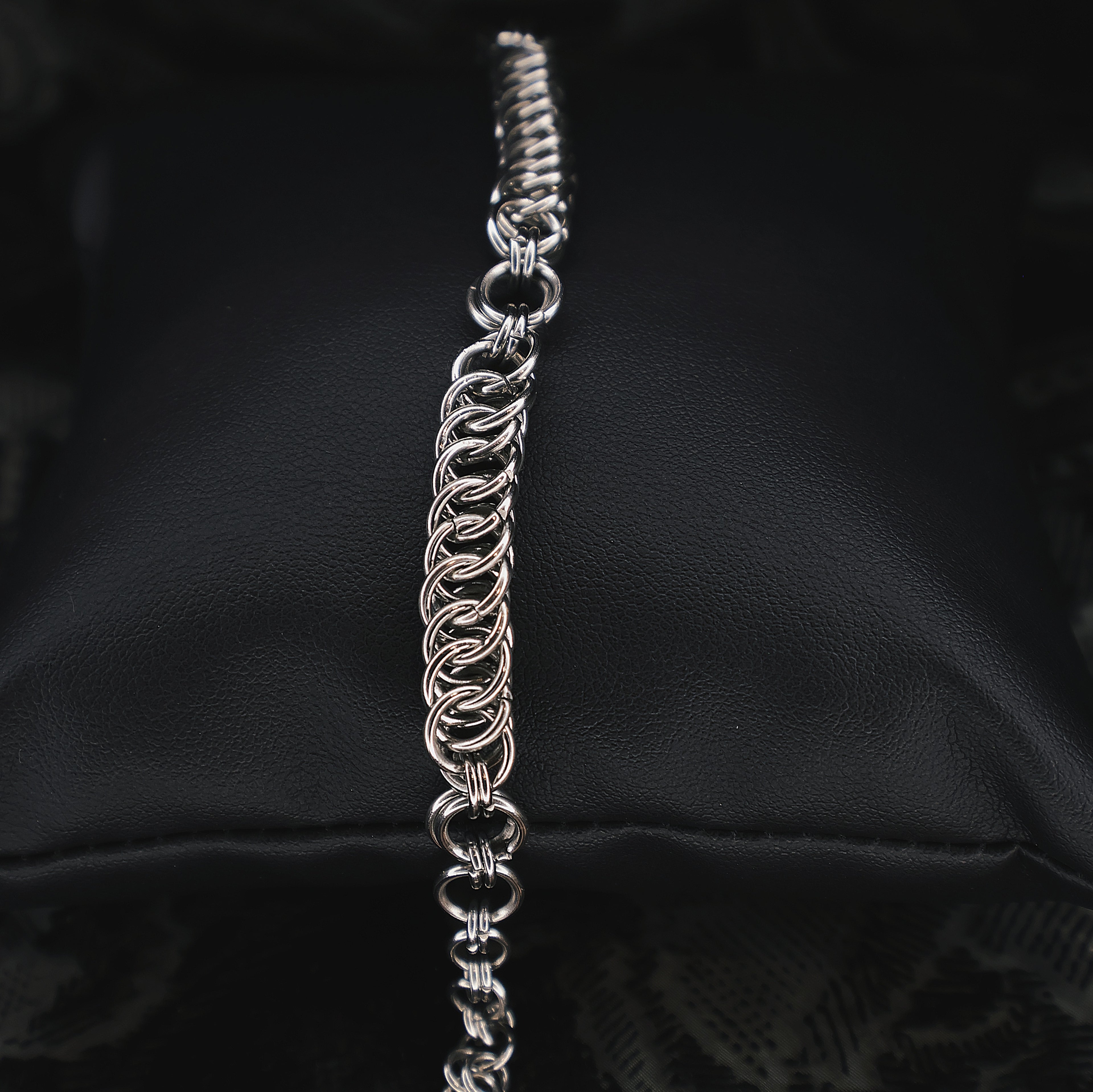 Rift bracelet