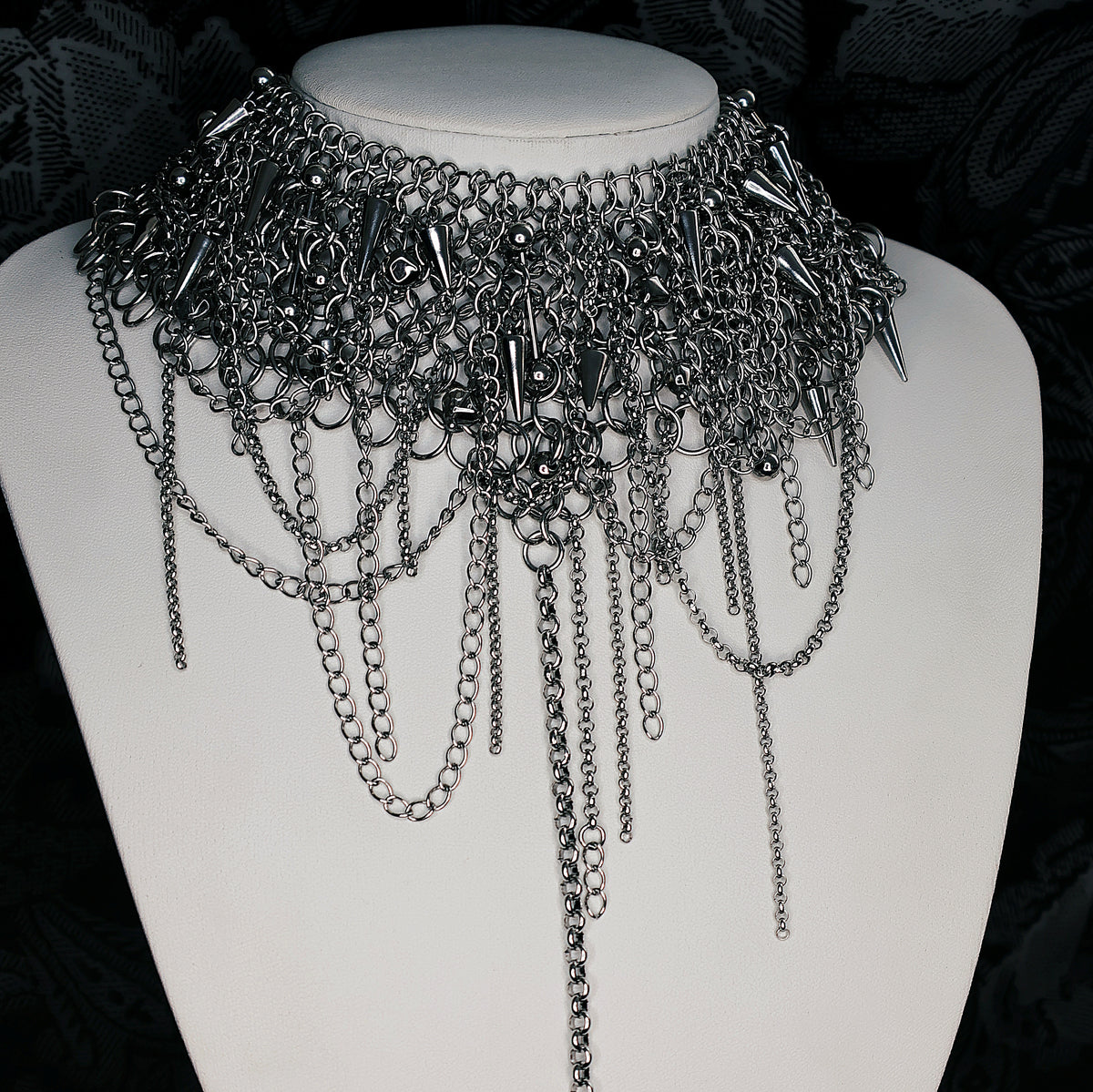 COMPOSED DECAY COLLAR