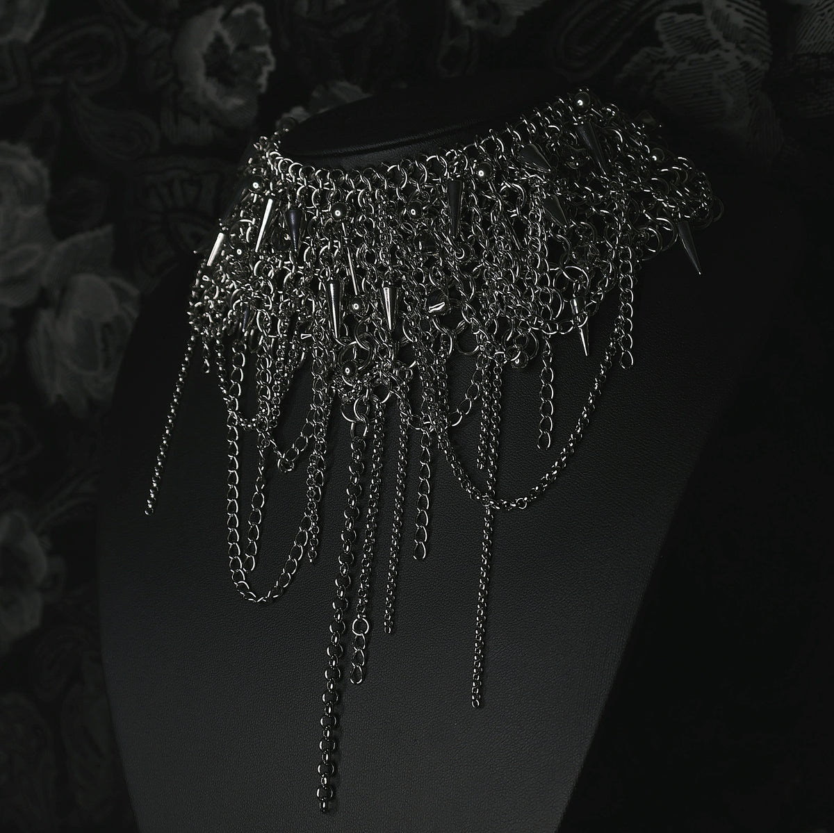 COMPOSED DECAY COLLAR