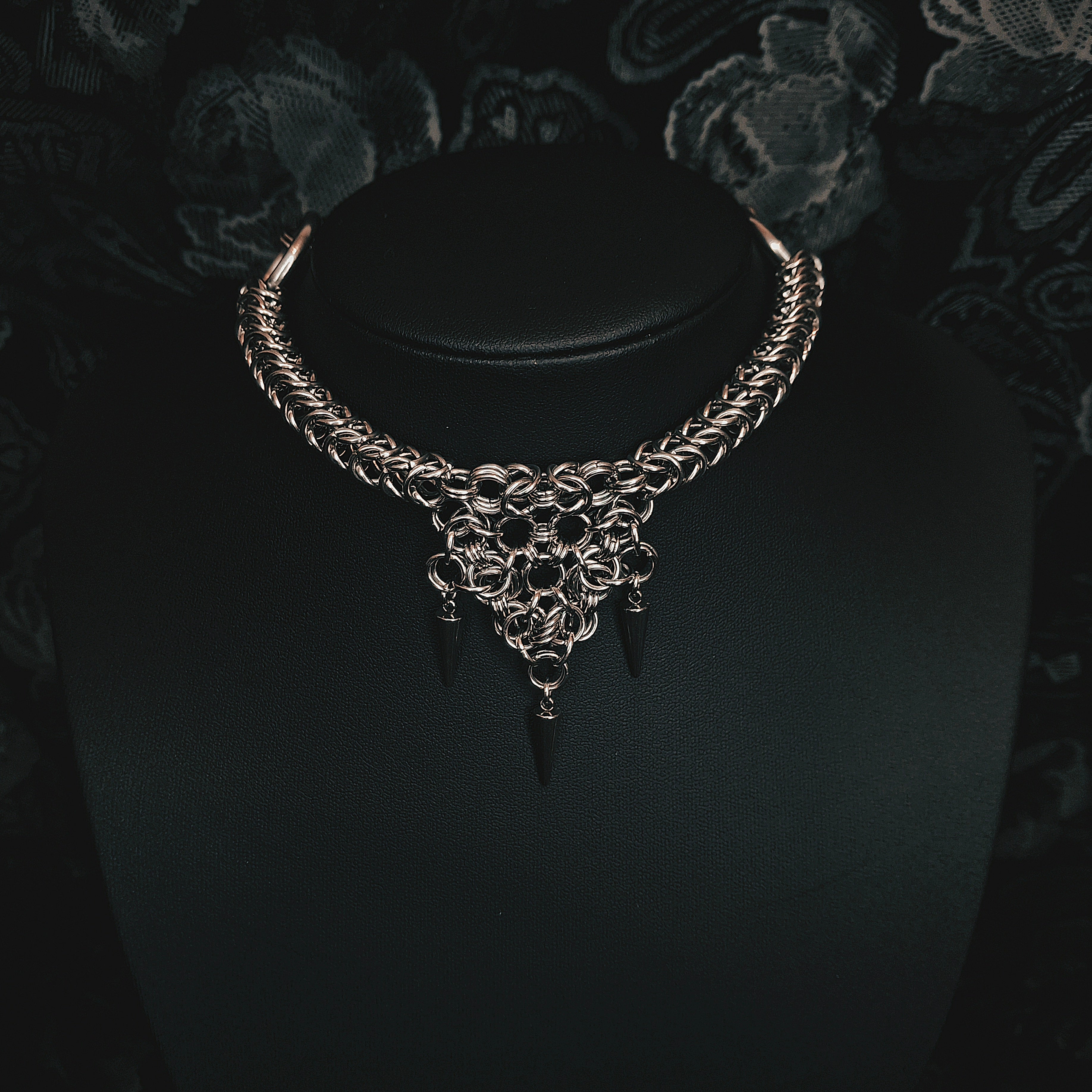 Shield Chocker