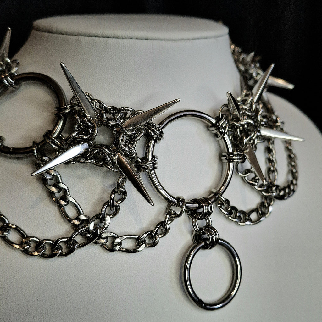 Eerie Collar