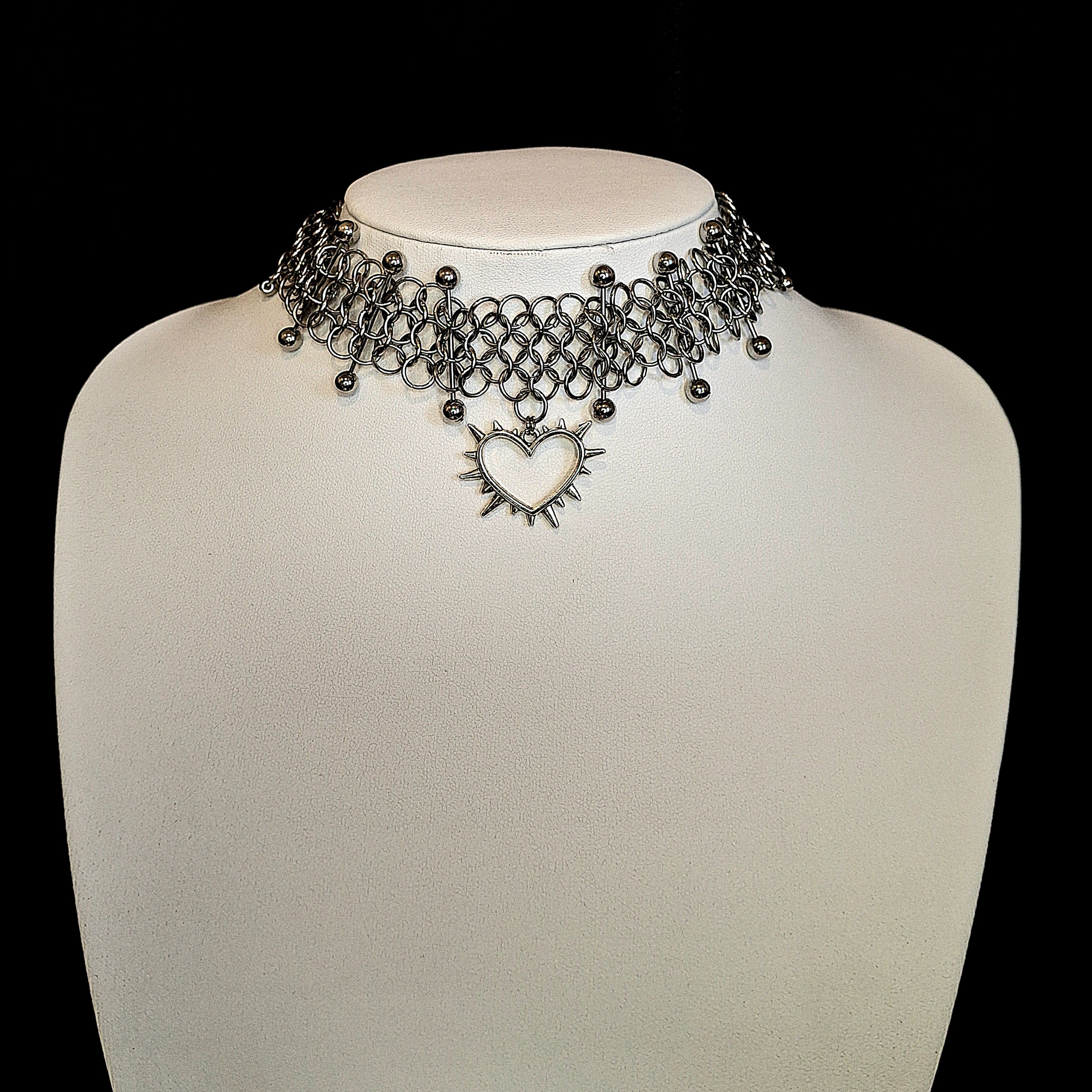 Darling Chocker