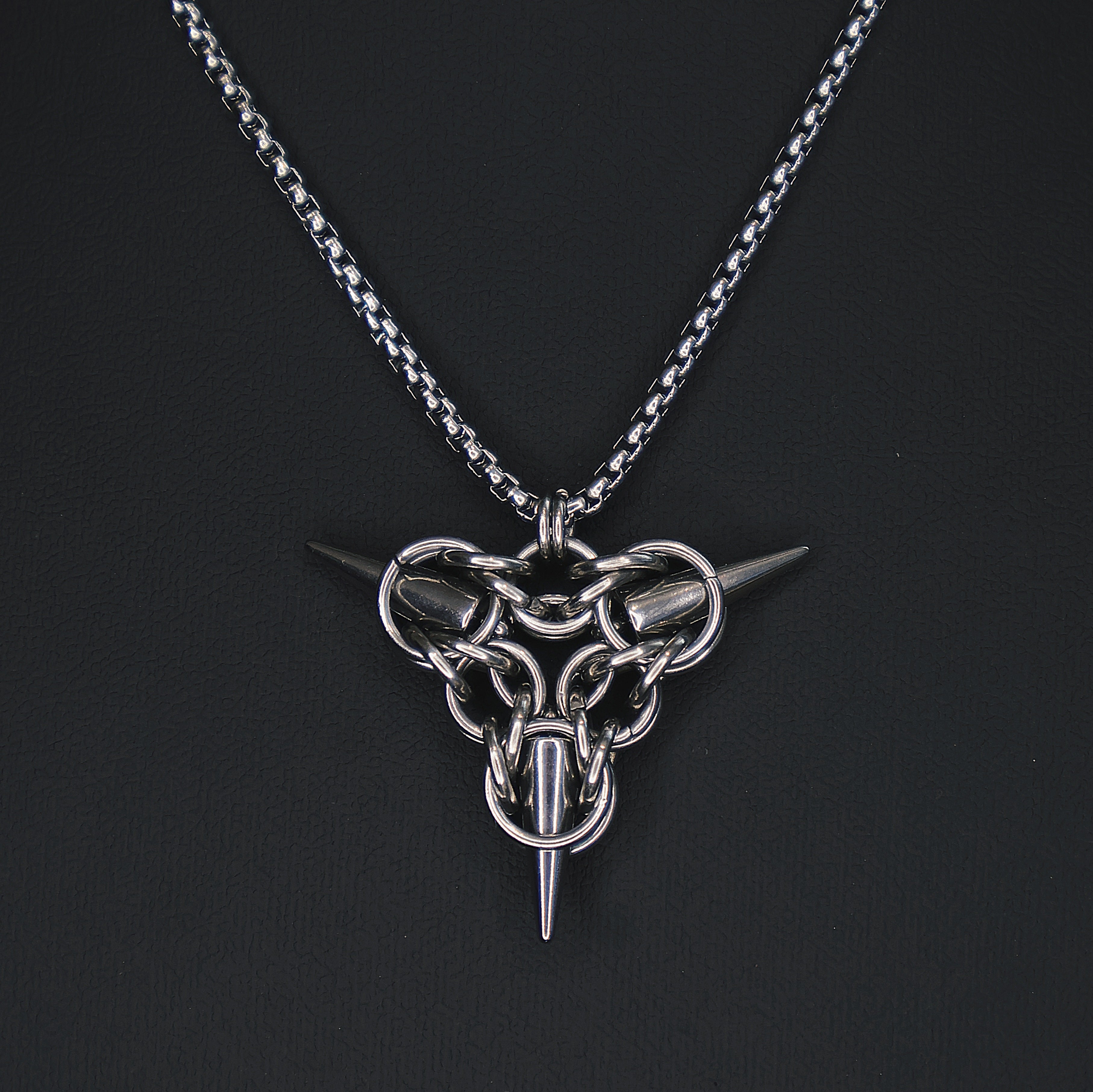 Riven Pendant