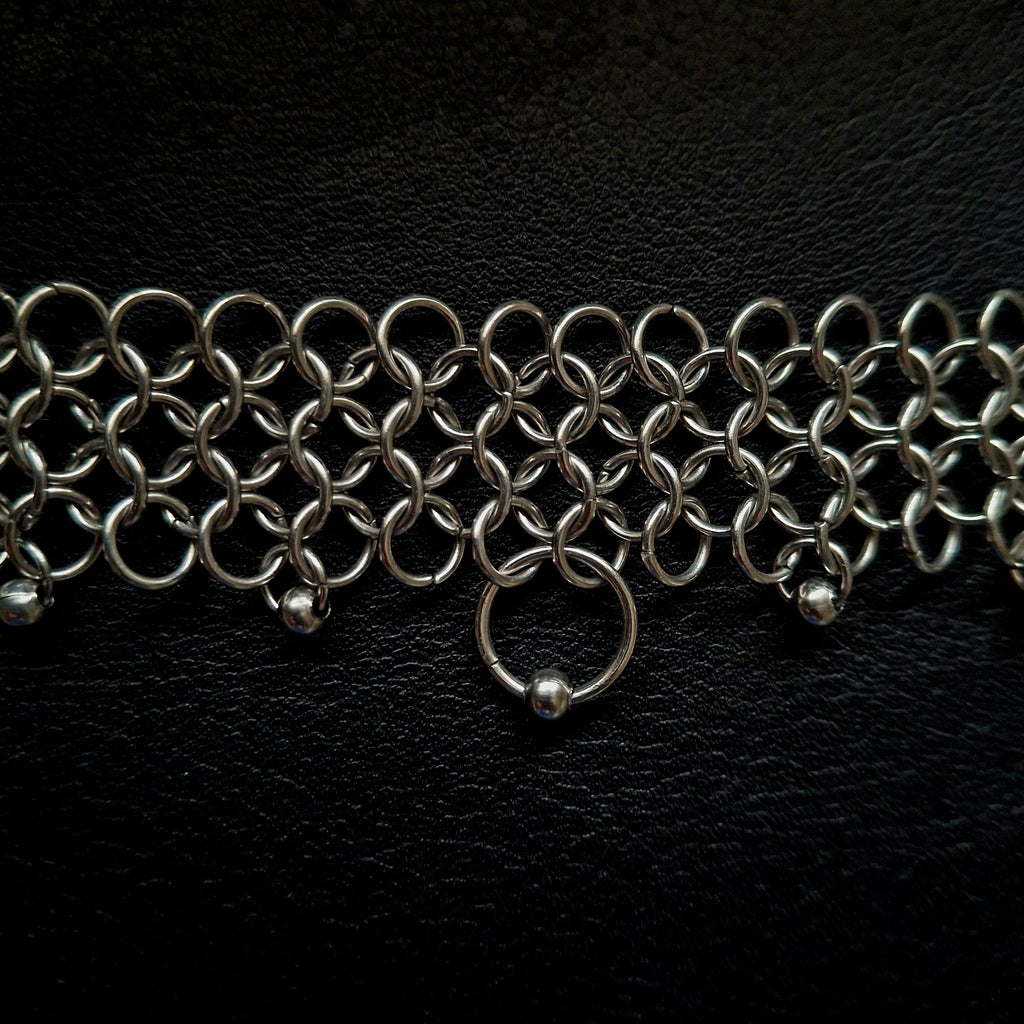Poppy Chocker