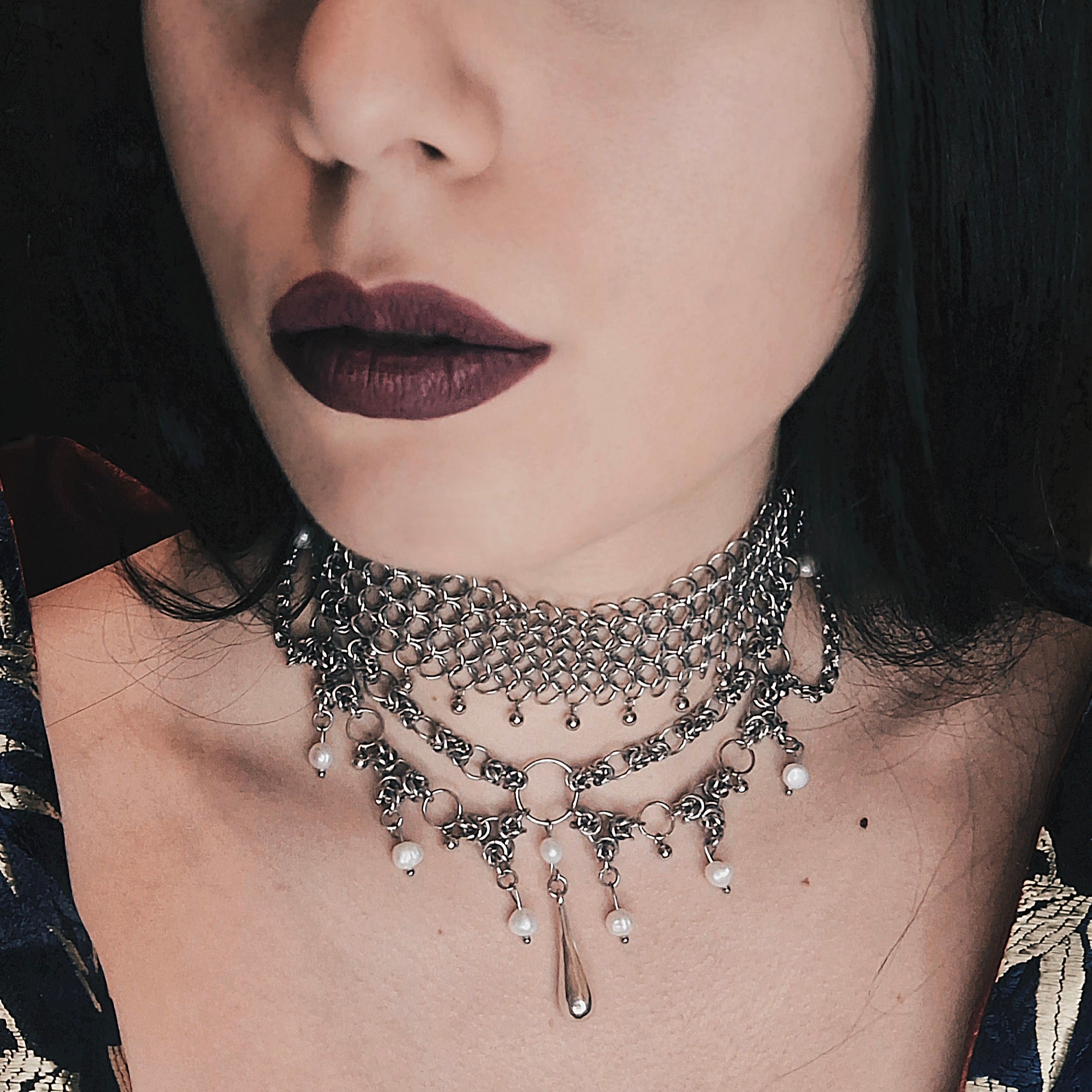Ophelia Chocker