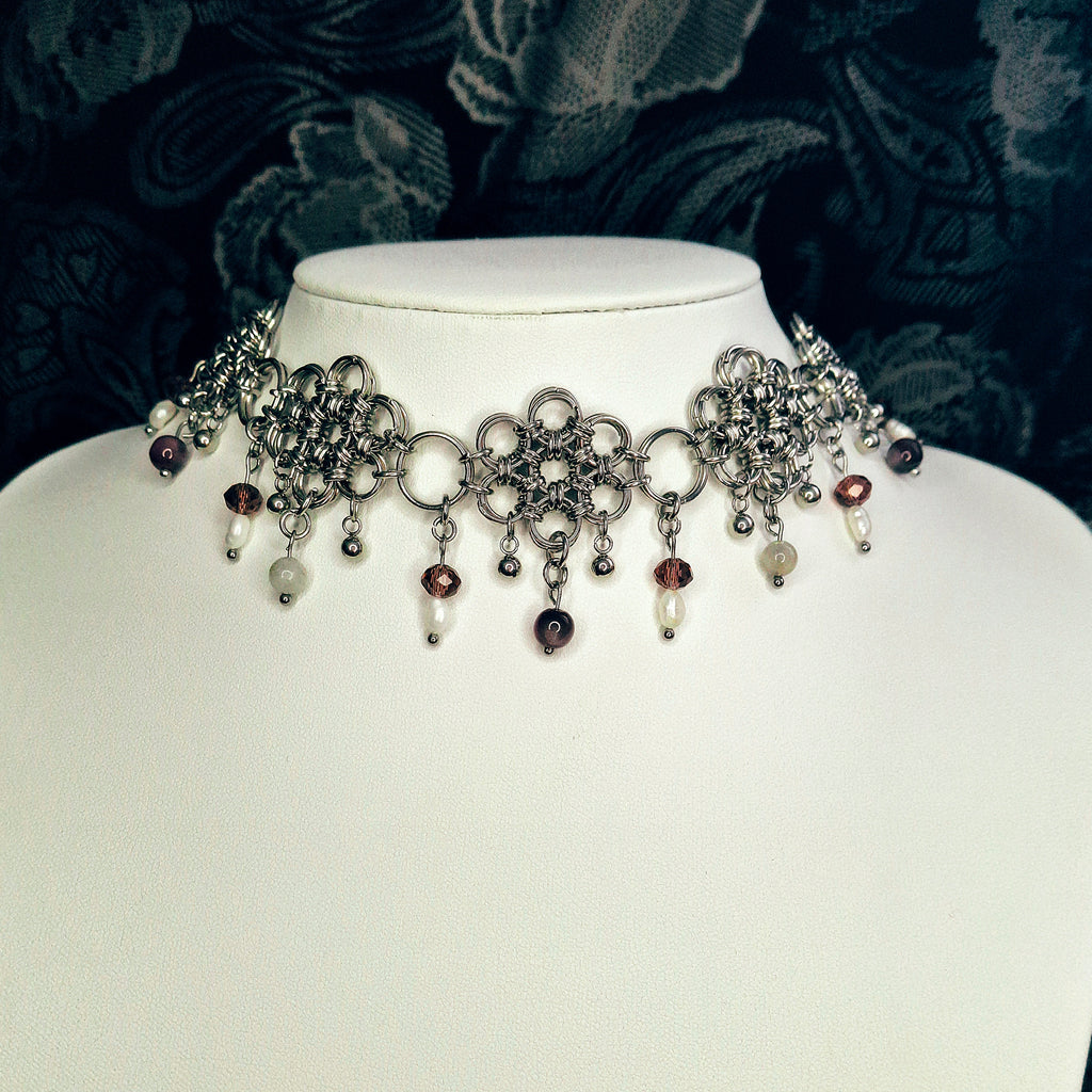 Magnolia Chocker